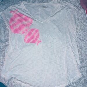 Lily Pulitzer White V-Neck Tee with Pink Tie-Dye Accent